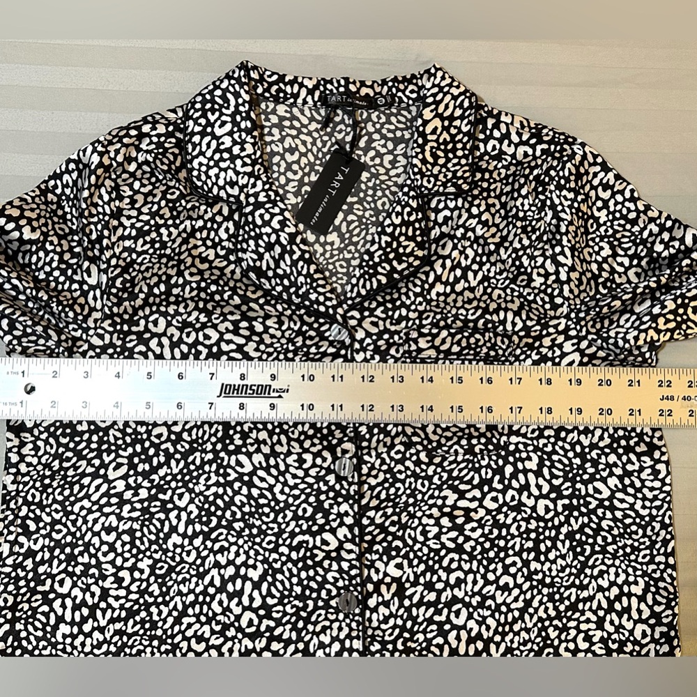 Tart 2 Pc Pajamas Set Long Sleeve & Pants Black & White Satin NEW WITH TAGS - Picture 7 of 10